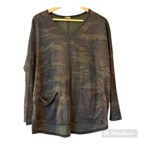 JODIFL EVERYDAY MIXED CAMO PRINT OVERSIZED FIT LIGHTWEIGHT DESIGN TOP - SZXL